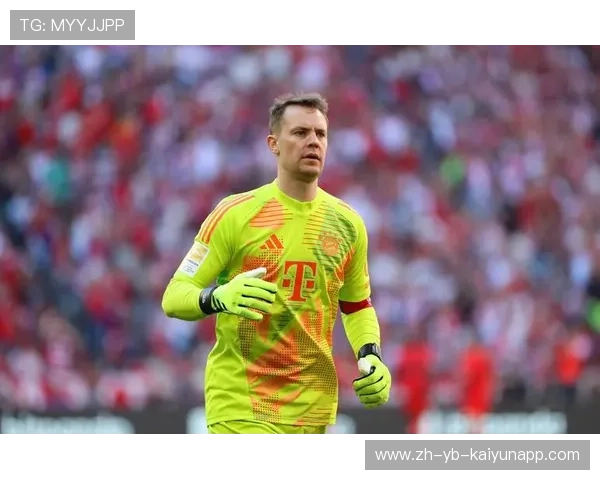 拜仁强化后防：诺伊尔带队演练高球争顶与门线救险